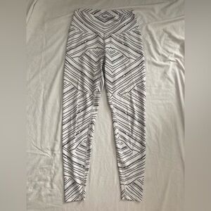 Buffbunny Graphic Striped Leggings Size Medium White Black